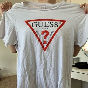 GUESS CLASSIC WHITE TEE UNISEX